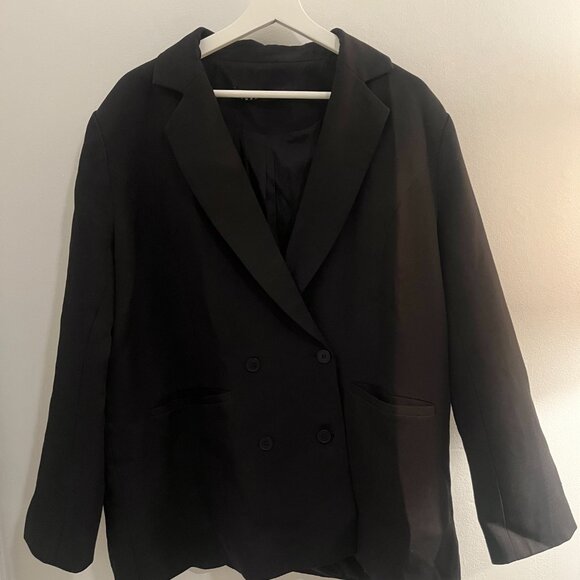 LIONESS/ Princess Polly Wyoming Blazer in Black! ｡･:*:･ﾟ★,｡･:*:･ﾟ☆｡･:*:･ﾟ★ - Picture 4 of 5